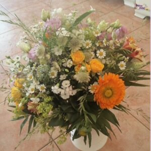 Blumenstrauß groß - Blumenladen Olbernhau - Foto eines Blumenstraußes mit Wiesenblumen