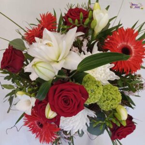 Blumenstrauß klein - Blumenladen Olbernhau - Foto eines Blumenstraußes mit roten Rosen und Lilien