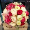 Rosen-Strauss - Blumenladen Olbernhau - Foto eines Blumenstraußes mit Rosen in Weiß und Rot sowie Drahtschmuck